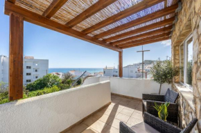 WOW!Ocean view house, just few steps from the beach